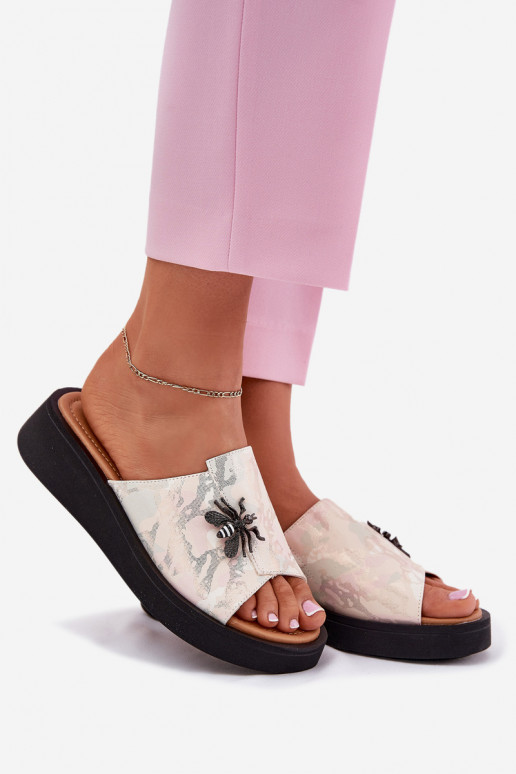 Zapatillas de cuero Femenino Z Broszką Vinceza 66752 beige