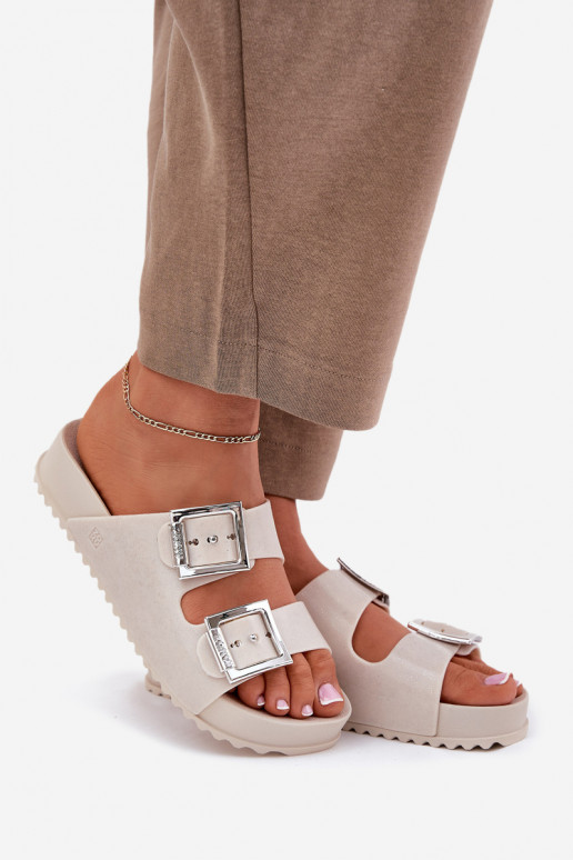 Fragante zapatillas de mujer con hebillas y brillo ZAXY RR285056 beige Fragante zapatillas de mujer con hebillas y brillo ZAXY RR285056 beige