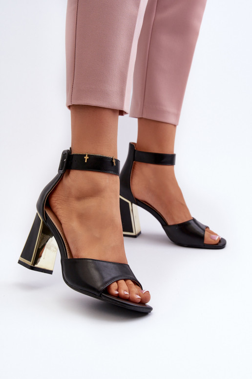 Estilo elegante Sandalias de tacón alto para mujer. de color negro Rosazara