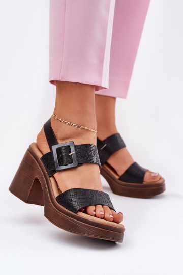 Sandalias de mujer En tacones enormes y plataforma Vinceza 17387 de color negro 2