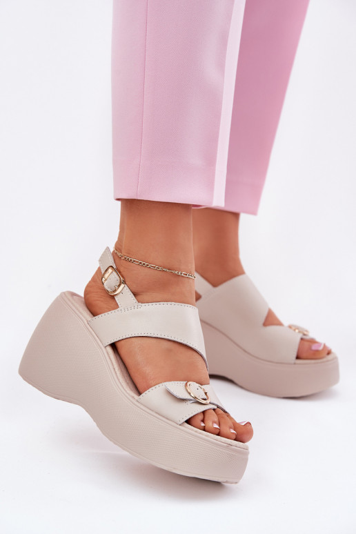 Sandalias de mujer Femenino en una cuña y plataforma S.Barski LR51-540 beige