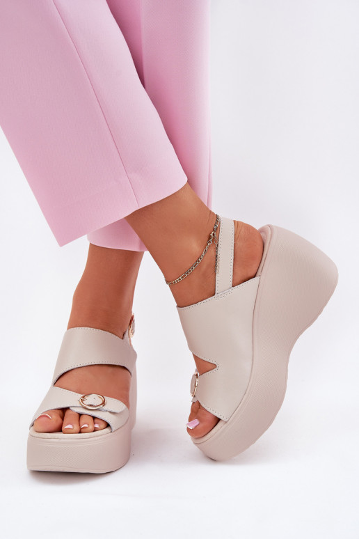 Sandalias de mujer Femenino en una cuña y plataforma S.Barski LR51-540 beige