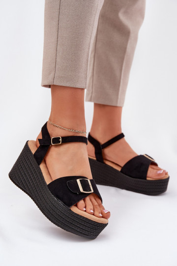 Sandalias de mujer en una cuña con hebillas de color negro Liniella 2