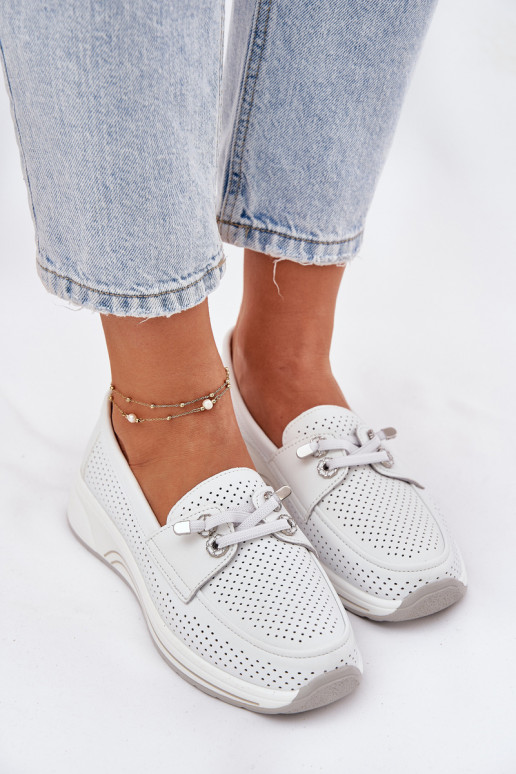 Piel zapatos Hecho de cuero natural con una plataforma Artiker 56C2101 el color blanco Piel zapatos Hecho de cuero natural con una plataforma Artiker 56C2101 el color blanco