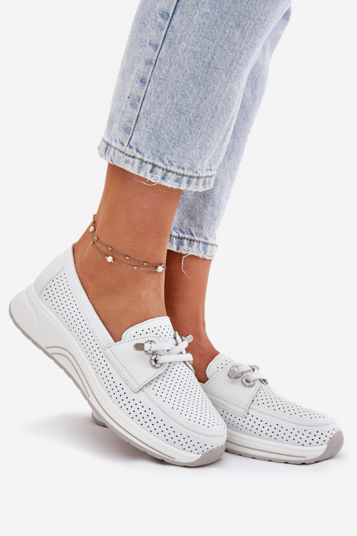 Piel zapatos Hecho de cuero natural con una plataforma Artiker 56C2101 el color blanco Piel zapatos Hecho de cuero natural con una plataforma Artiker 56C2101 el color blanco