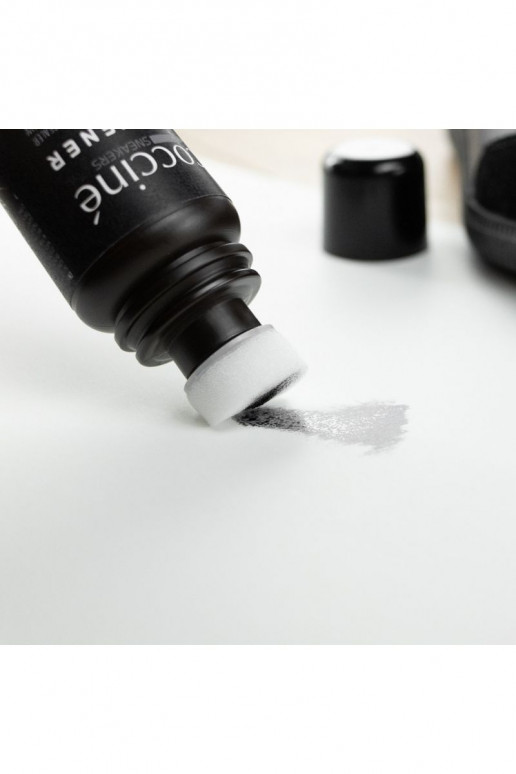 COCCINE BLACKENER de color negro Korektor EN Płynie 75g