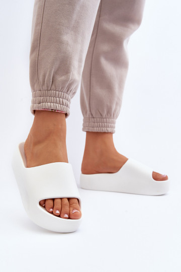 Femenino Zapatillas Sobre una suela gruesa el color blanco Oreithano
