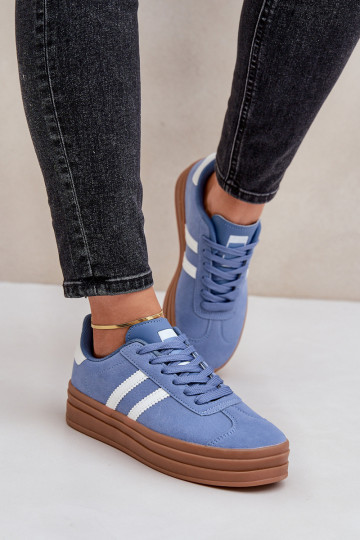 Zapatillas modelo zapatos. Femenino con una plataforma color azul Egelia