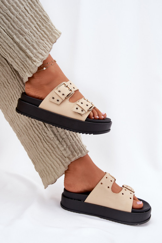 zapatillas de mujer con hebillas con una plataforma beige Nilatha