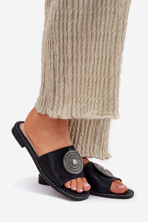 zapatillas de mujer con tacones anchos con adornos S.Barski KV51-013 de color negro zapatillas de mujer con tacones anchos con adornos S.Barski KV51-013 de color negro