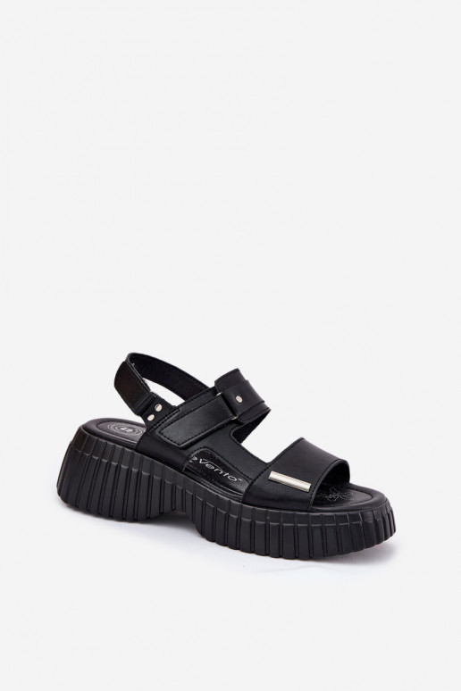 Sandalias de mujer Femenino con una plataforma de color negro Mertella