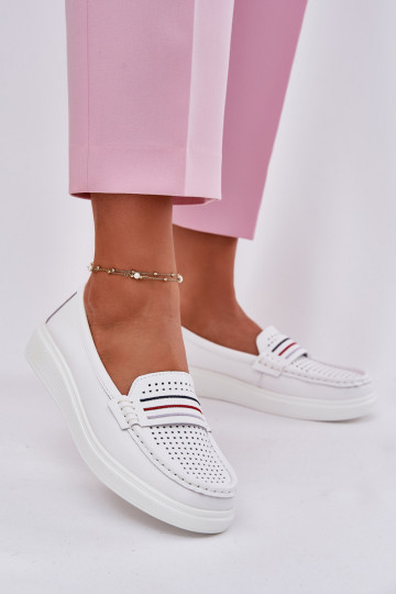 Piel mocasines de mujer el color blanco Dovema 2