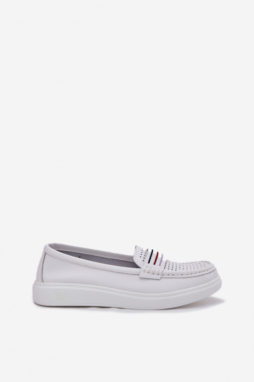Piel mocasines de mujer el color blanco Dovema