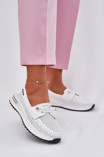 Piel zapatos Femenino con una plataforma el color blanco Violeth 2