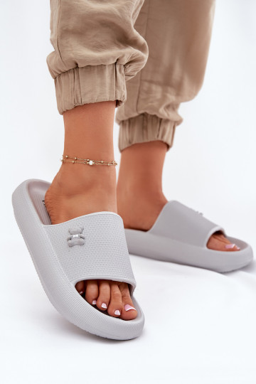 Zapatillas ligeras zapatillas de mujer con una plataforma con oso Vinceza 75210 color gris 2