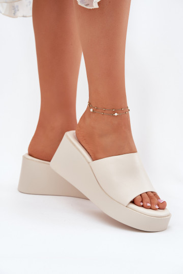zapatillas de mujer en una cuña Eko Piel color marfil Obenae 2