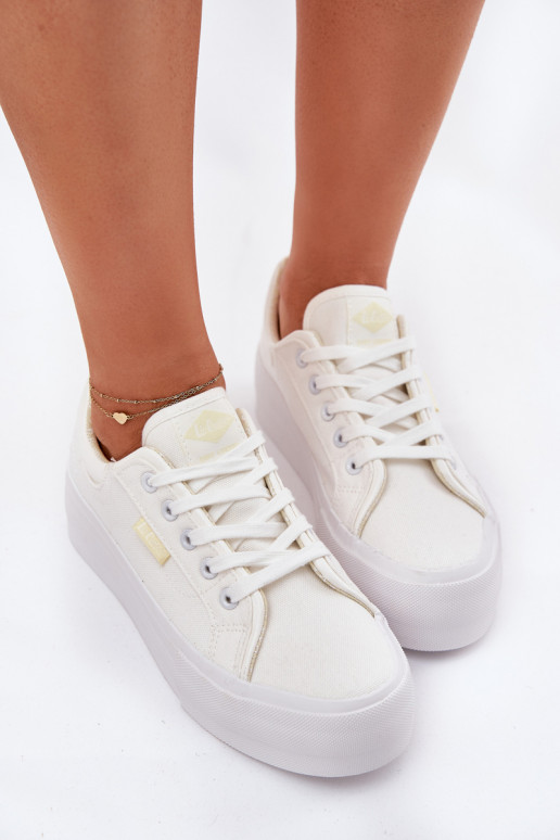 Zapatos de ocio con una plataforma Lee Cooper LCEN-25-31-3450L el color blanco