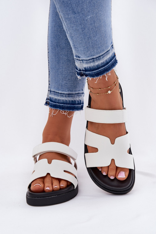 zapatillas de mujer Z con cierre adhesivoem Vinceza 17401 el color blanco