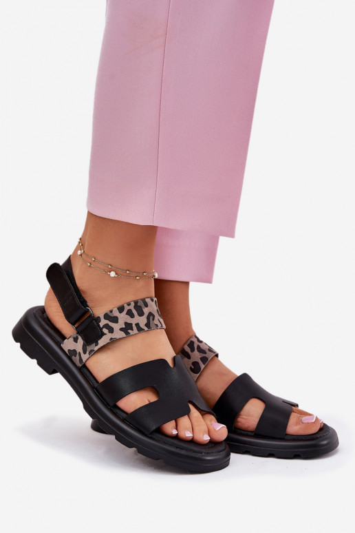 Sandalias de mujer Femenino con tacones anchos con estampados de piel de leopardo Vinceza 66780 de color negro