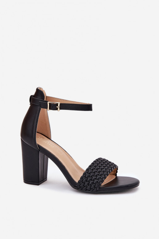 Sandalias de tacón alto para mujer. Con correa trenzada de color negro Asdine Sandalias de tacón alto para mujer. Con correa trenzada de color negro Asdine