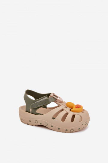 Sandalias infantiles con cierres adhesivos Ipanema Summer XV Baby 83619 color arena 2