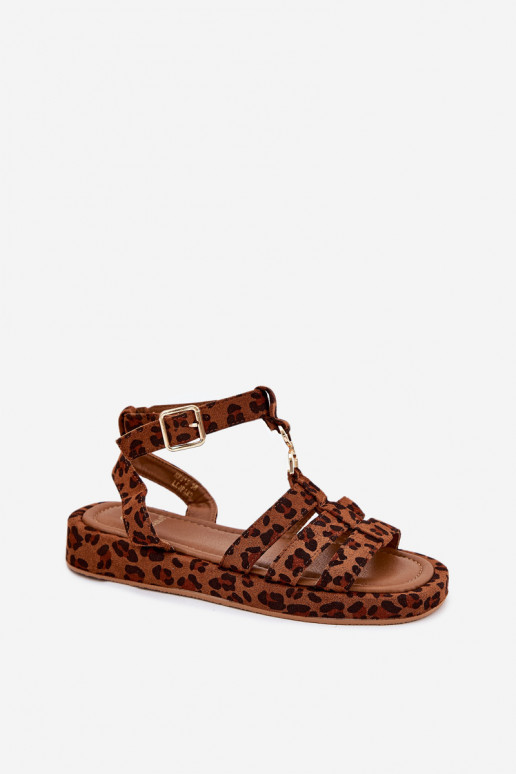 Sandalias de mujer con una plataforma Ze color doradom Detalem con estampados de piel de leopardo Kartia