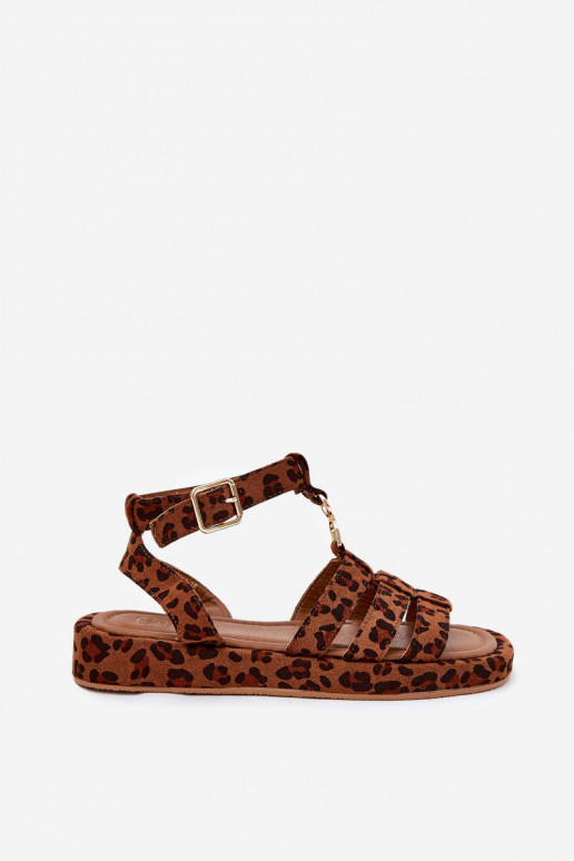 Sandalias de mujer con una plataforma Ze color doradom Detalem con estampados de piel de leopardo Kartia