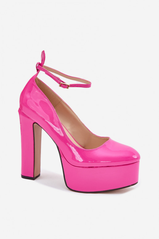 con efecto barniz Zapatos en un puesto alto y plataforma color rosa Nianka