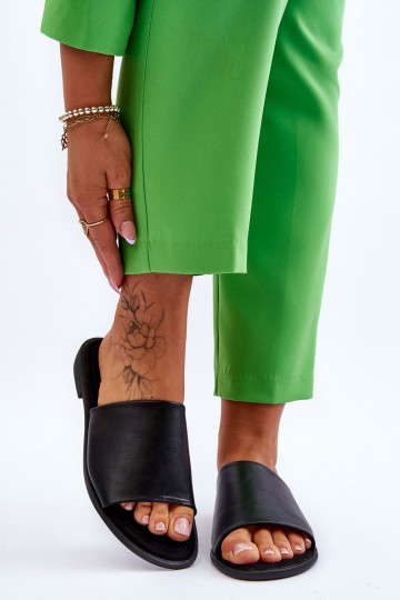 Femenino La piel es suave Zapatillas de color negro Cerise