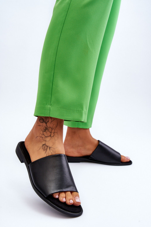 Femenino La piel es suave Zapatillas de color negro Cerise