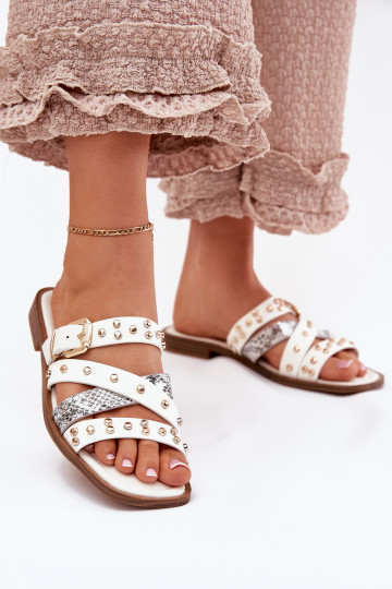 Zapatillas decoradas de mujer con tacones anchos y cintas y hebillas Tai turinitte en color blanco 2