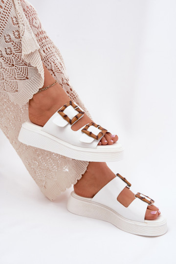 Chanclas de mujer de piel sintética con plataforma y hebillas Xanivia color blanco