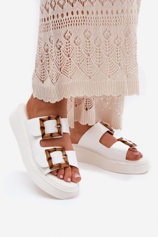 Eko Zapatillas de cuero Femenino con una plataforma con hebillas el color blanco Xanivia