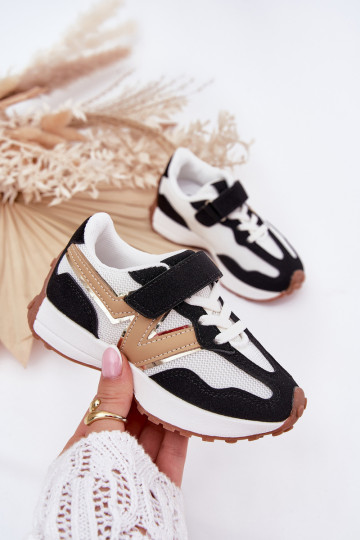 Zapatillas modelo zapatos. Infantil con sujetadores adhesivos Blanco-de color negro Tezzu