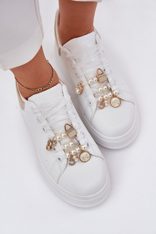 Zapatillas modelo zapatos. Femenino con una plataforma Z Przypinkami Blanco-color dorado Ocerdia Zapatillas modelo zapatos. Femenino con una plataforma Z Przypinkami Blanco-color dorado Ocerdia