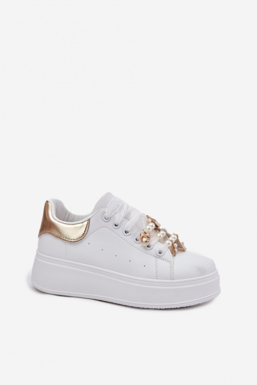Zapatillas modelo zapatos. Femenino con una plataforma Z Przypinkami Blanco-color dorado Ocerdia Zapatillas modelo zapatos. Femenino con una plataforma Z Przypinkami Blanco-color dorado Ocerdia
