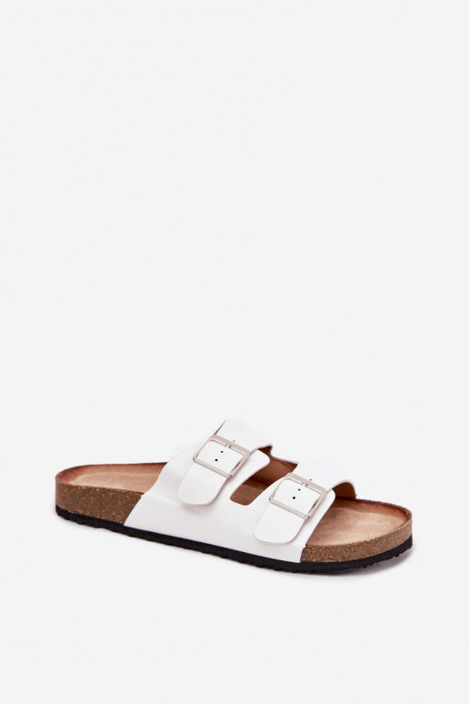 zapatillas de mujer con una plataforma con hebillas el color blanco Evisolla