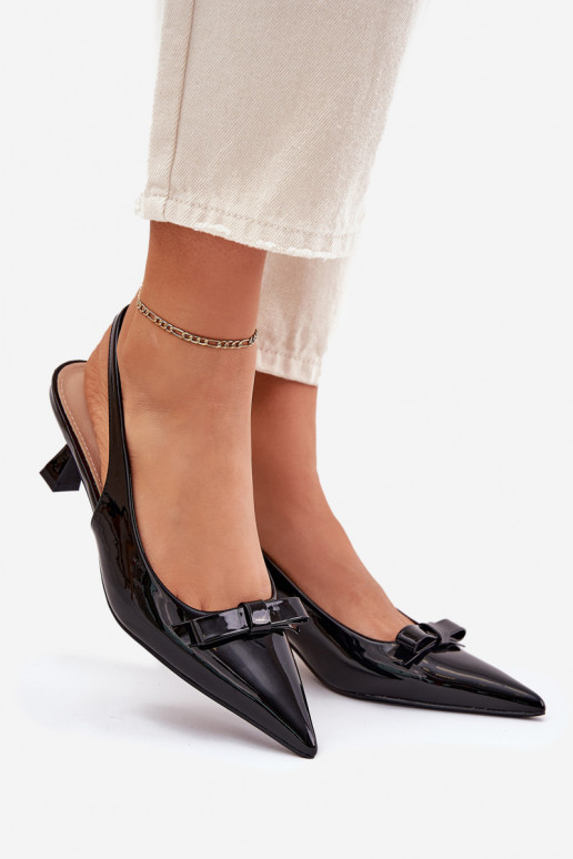 con efecto barniz sandalias con tacones finos con cintas de color negro Activadoylna