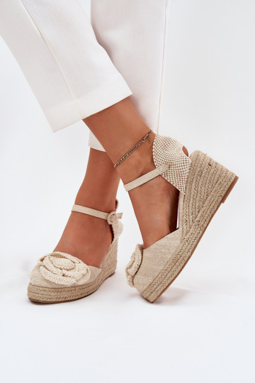 Sandalias de mujer color arena con plataforma, trenzado y flor tejida "Ismilea" 2