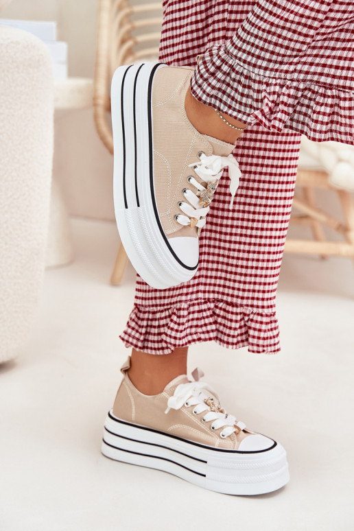 Zapatos de ocio con una plataforma Ze color doradomi Przypinkami beige Fiorina