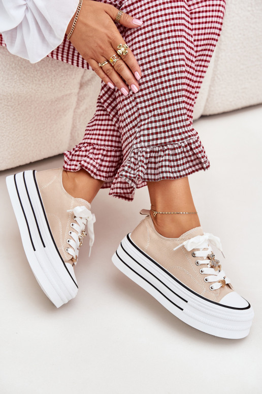 Zapatos de ocio con una plataforma Ze color doradomi Przypinkami beige Fiorina