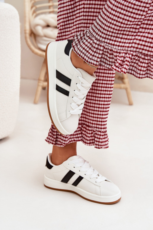 zapatillas Zapatillas modelo zapatos. Femenino de cuero ecológico el color blanco Ravina zapatillas Zapatillas modelo zapatos. Femenino de cuero ecológico el color blanco Ravina