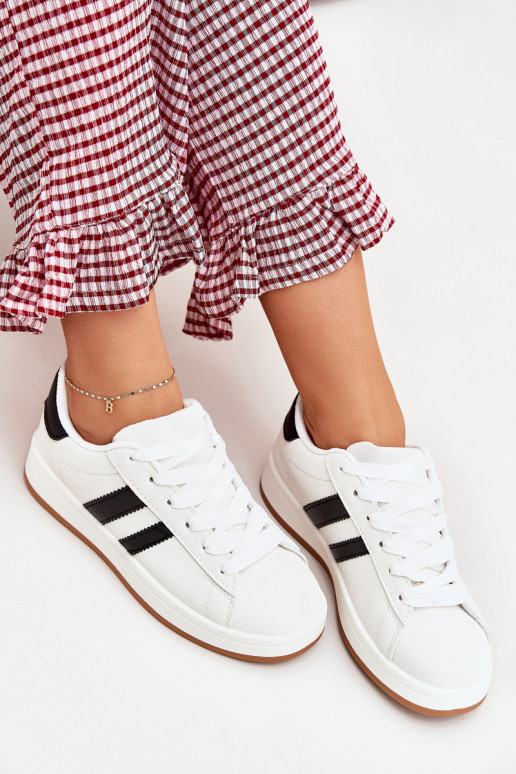 zapatillas Zapatillas modelo zapatos. Femenino de cuero ecológico el color blanco Ravina zapatillas Zapatillas modelo zapatos. Femenino de cuero ecológico el color blanco Ravina