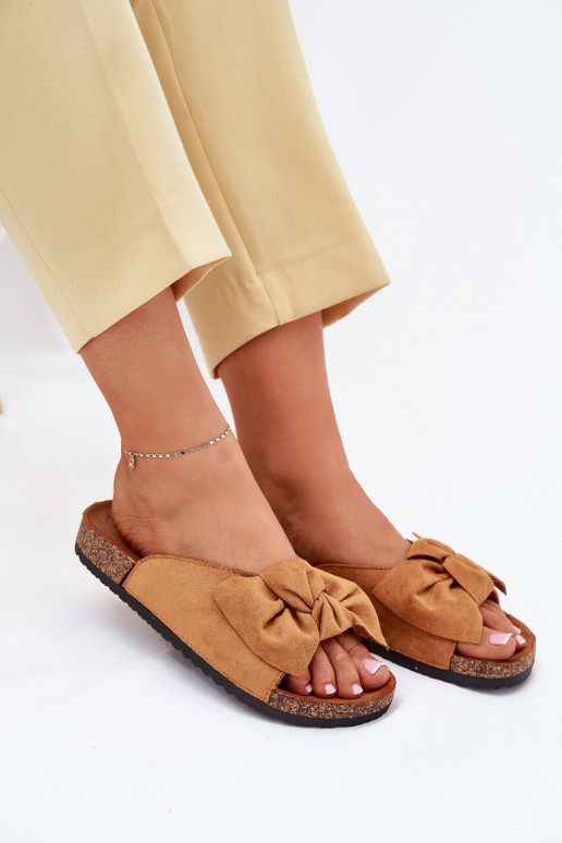 zapatillas de mujer Sobre suela de corcho Kokardką color marrón Seressa