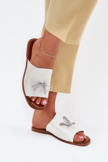 Zapatillas de mujer con tacones anchos y atado elegante Norela color plata