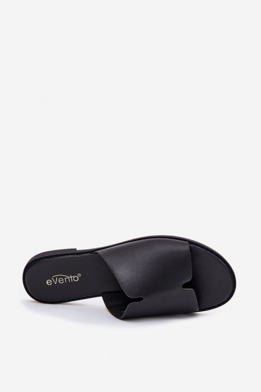 zapatillas de mujer de cuero ecológico con tacones anchos de color negro Kalimira