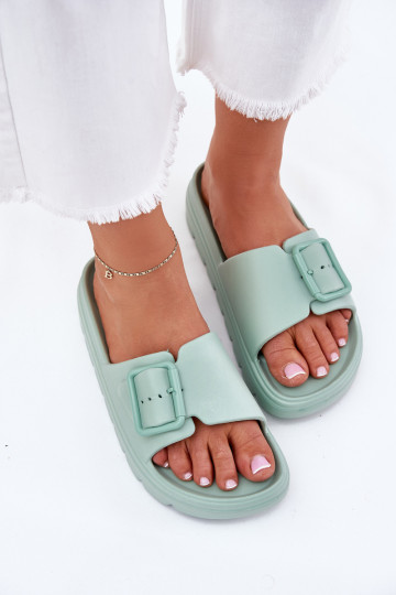 Zapatillas verdes ligeras para mujer con plataforma y hebillas "Viasara"