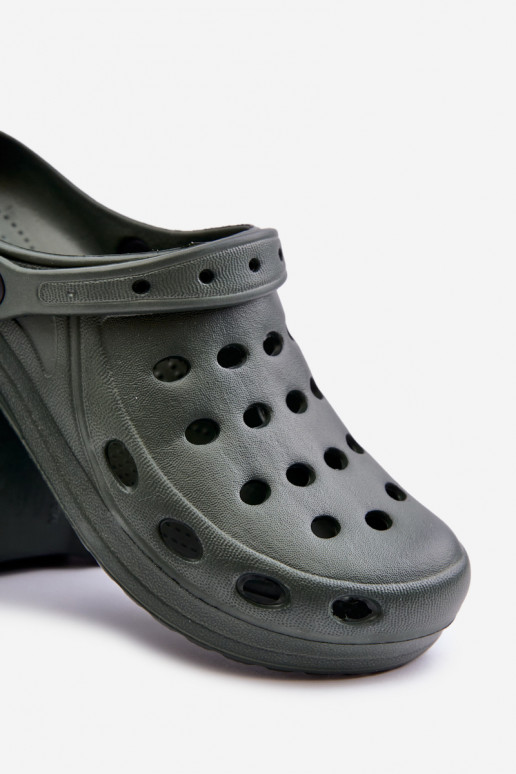 Chanclas para hombres en color caqui...