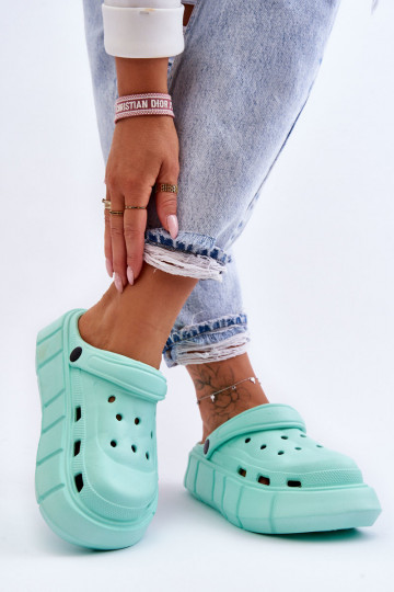 Chanclas tipo crocs con plataforma elevada color menta Beckett