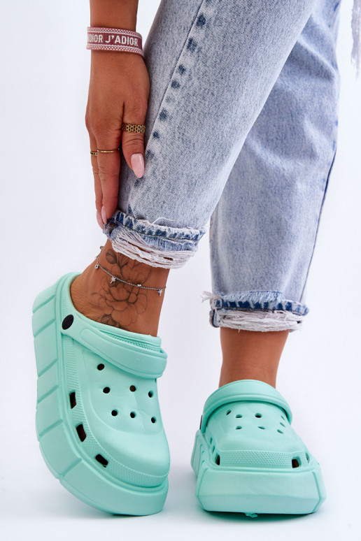 Chanclas tipo crocs con plataforma elevada color menta Beckett